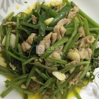 小炒<a href=/shicai/shucai/HongShu/index.html target=_blank><u>红薯</u></a>藤