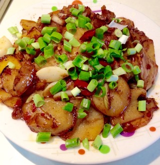 干锅<a href=/shicai/shucai/TuDou/index.html target=_blank><u>土豆</u></a>片