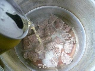 <a href=/shicai/mimian/DouFu/index.html target=_blank><u>豆腐</u></a>干烧<a href=/shicai/rouqin/NiuRou/index.html target=_blank><u>牛肉</u></a>