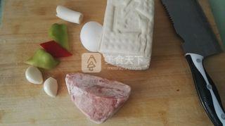 香煎<a href=/shicai/mimian/NenDouFu/index.html target=_blank><u>嫩<a href=/shicai/mimian/DouFu/index.html target=_blank><u>豆腐</u></a></u></a>