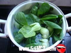 <a href=/shicai/shucai/XiangGu/index.html target=_blank><u>香菇</u></a><a href=/shicai/shucai/CaiXin/index.html target=_blank><u>菜心</u></a>的做法3