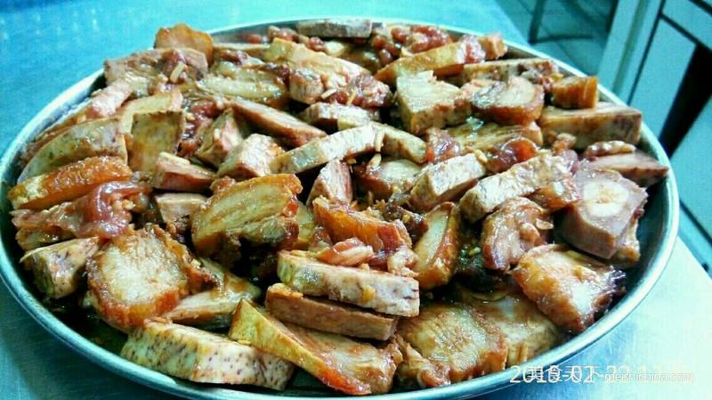 <a href=/shicai/shucai/XiangYu/index.html target=_blank><u>香芋</u></a>扣肉