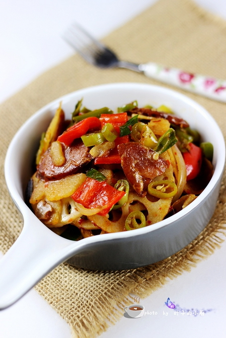 干锅<a href=/shicai/shucai/TuDou/index.html target=_blank><u>土豆</u></a>片