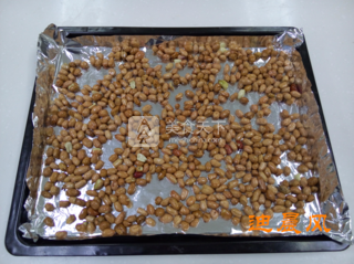 烤<a href=/shicai/guopin/HuaSheng/index.html target=_blank><u>花生</u></a>