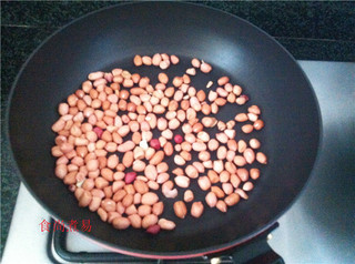 香脆<a href=/shicai/guopin/HuaSheng/index.html target=_blank><u>花生</u></a>米