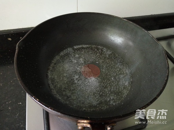 <a href=/shicai/shucai/BanLi/index.html target=_blank><u>板栗</u></a>红烧肉的做法