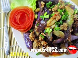 肉末<a href=/shicai/shucai/QieZi/index.html target=_blank><u>茄子</u></a>的做法7
