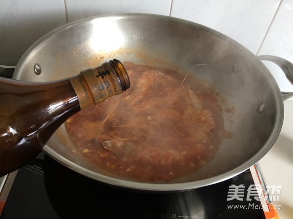 甜辣油焖虾的做法