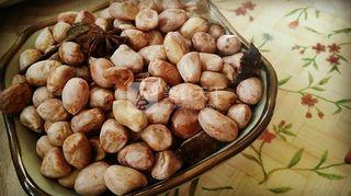 五香烤<a href=/shicai/guopin/HuaSheng/index.html target=_blank><u>花生</u></a>