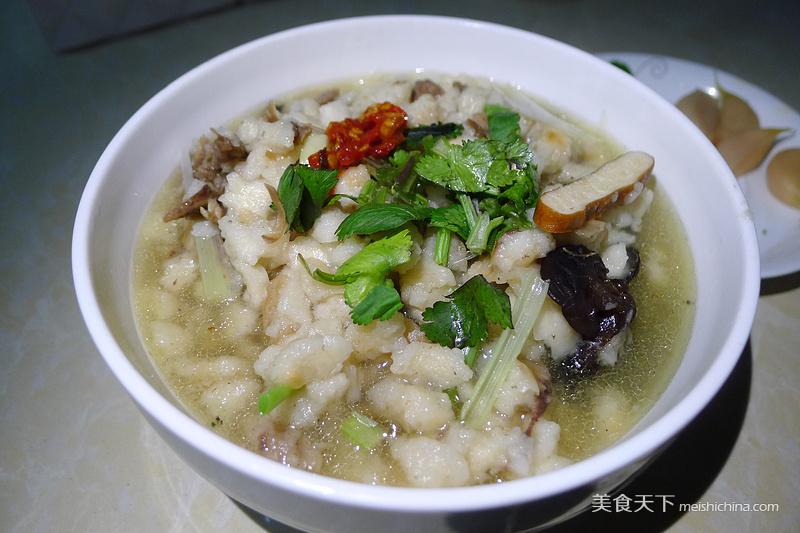 陕西<a href=/shicai/rouqin/YangRou/index.html target=_blank><u>羊肉</u></a>泡馍