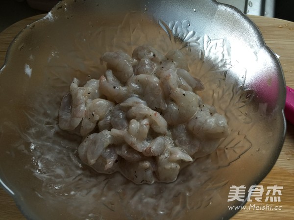彩椒虾仁的做法