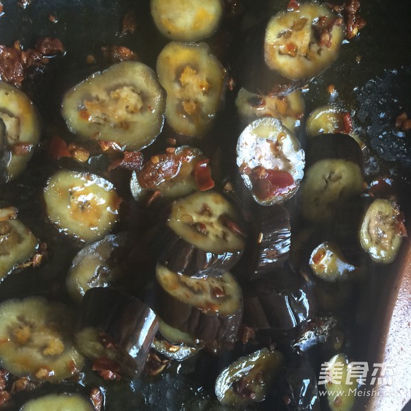 麻婆<a href=/shicai/shucai/QieZi/index.html target=_blank><u>茄子</u></a>的做法