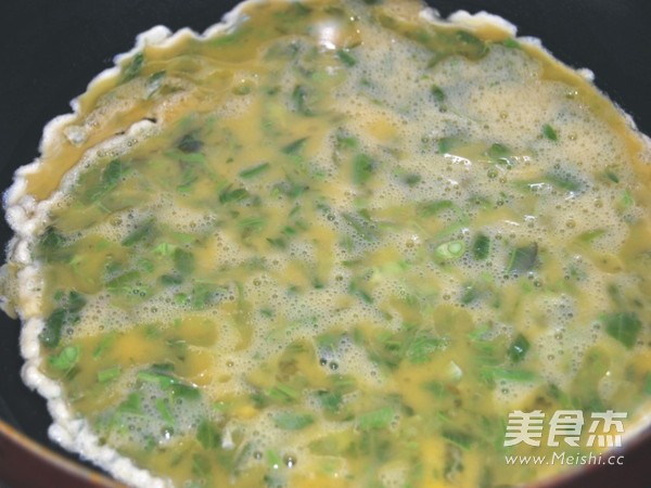 <a href=/shicai/shucai/XiangChun/index.html target=_blank><u>香椿</u></a>煎蛋的做法