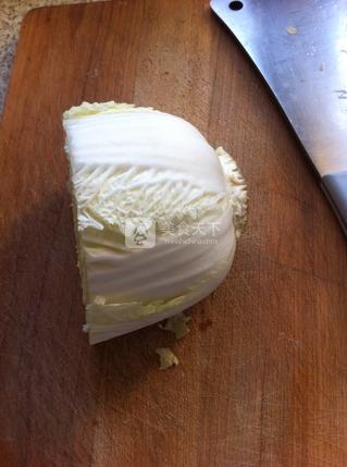 <a href=/shicai/mimian/FenSi/index.html target=_blank><u>粉丝</u></a><a href=/shicai/rouqin/PiDan/index.html target=_blank><u>皮蛋</u></a>蒸大<a href=/shicai/shucai/BaiCai/index.html target=_blank><u>白菜</u></a>