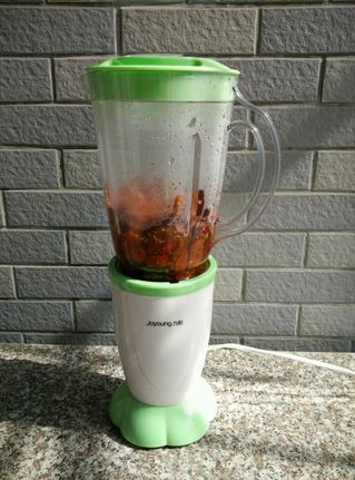 红<a href=/shicai/guopin/Zao/index.html target=_blank><u>枣</u></a><a href=/shicai/guopin/GouQi/index.html target=_blank><u>枸杞</u></a>酱