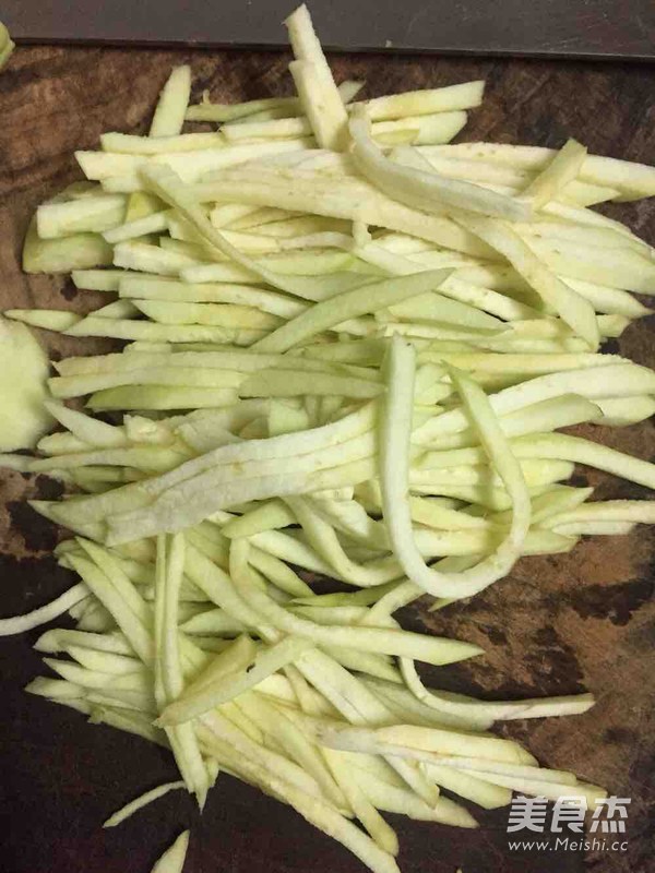 肉酱烩茄丝的做法