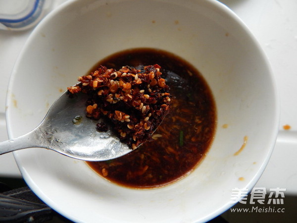 酸辣鸡三角骨的做法