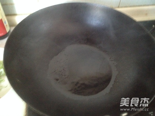 <a href=/shicai/shucai/MuEr/index.html target=_blank><u>木耳</u></a><a href=/shicai/shucai/ShanYao/index.html target=_blank><u>山药</u></a>的做法