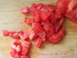 番茄烧<a href=/shicai/mimian/DouFu/index.html target=_blank><u>豆腐</u></a>