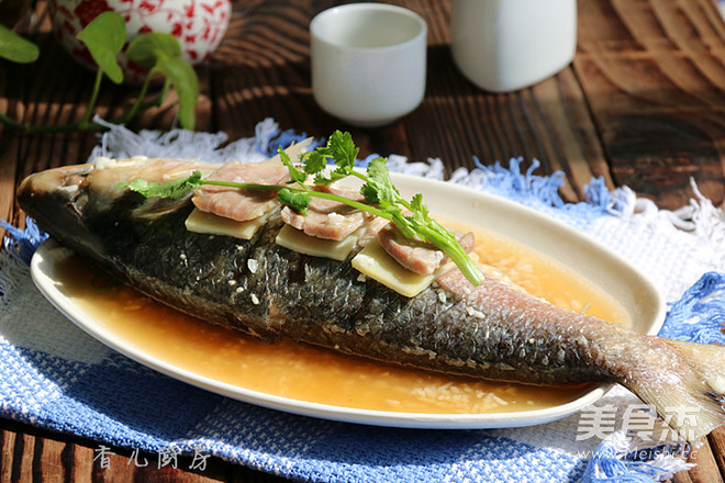 酒酿<a href=/shicai/shuichanpin/ShiYu/index.html target=_blank><u>鲥鱼</u></a>的做法