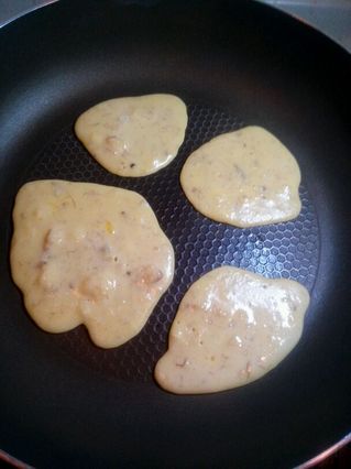 <a href=/shicai/guopin/XianJiao/index.html target=_blank><u>香蕉</u></a>饼