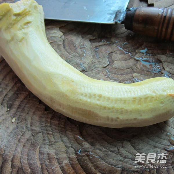 椒盐<a href=/shicai/shucai/NanGua/index.html target=_blank><u>南瓜</u></a>片的做法