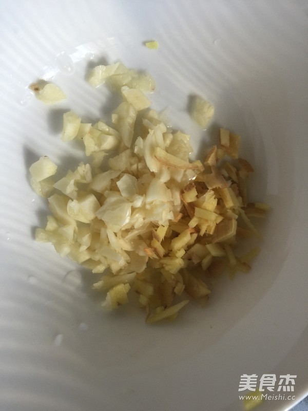 麻婆<a href=/shicai/shucai/QieZi/index.html target=_blank><u>茄子</u></a>的做法