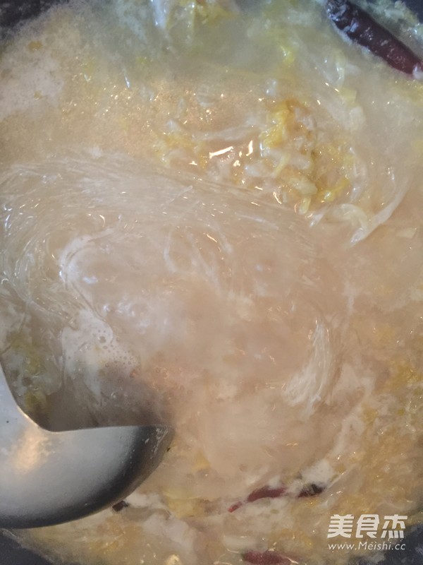 酸菜汆白肉的做法