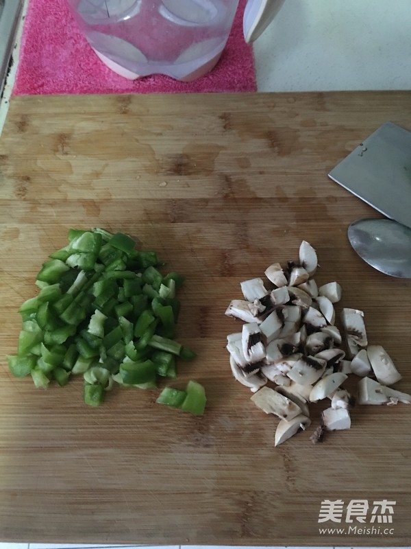 酱烧<a href=/shicai/shuichanpin/HuangHuaYu/index.html target=_blank><u>黄花鱼</u></a>的做法