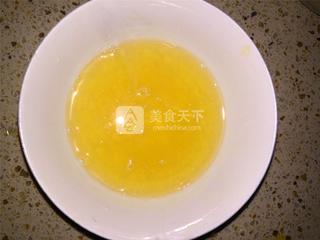 <a href=/shicai/guopin/CaoMei/index.html target=_blank><u>草莓</u></a>夏洛特