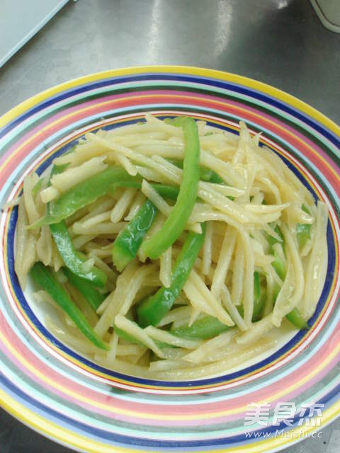 <a href=/shicai/shucai/QingJiao/index.html target=_blank><u>青椒</u></a><a href=/shicai/shucai/TuDou/index.html target=_blank><u>土豆</u></a>丝的做法