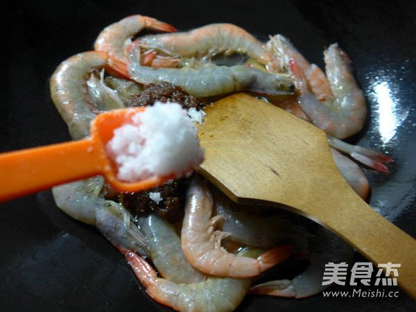 沙茶酱鲜虾的做法