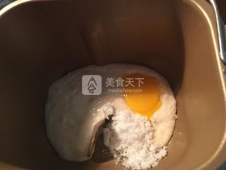 <a href=/shicai/mimian/MianBao/index.html target=_blank><u>面包</u></a><a href=/shicai/rouqin/JiTui/index.html target=_blank><u>鸡腿</u></a>