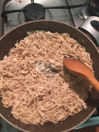 鸡<a href=/shicai/rouqin/RouSong/index.html target=_blank><u>肉松</u></a>