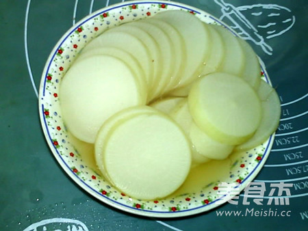 蜜蒸<a href=/shicai/shucai/LuoBo/index.html target=_blank><u>萝卜</u></a>的做法