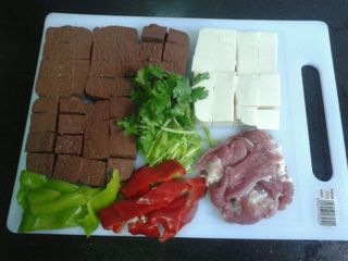 黑暗料理＆<a href=/shicai/mimian/DouFu/index.html target=_blank><u>豆腐</u></a>