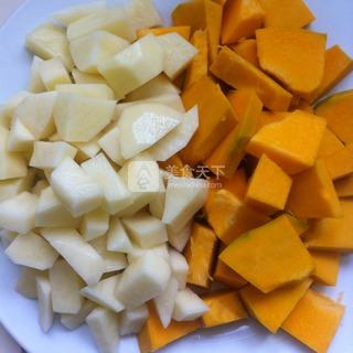 <a href=/shicai/shucai/NanGua/index.html target=_blank><u>南瓜</u></a><a href=/shicai/shucai/TuDou/index.html target=_blank><u>土豆</u></a>泥