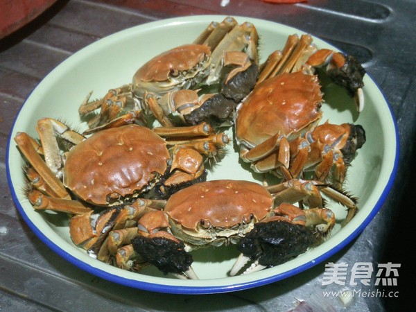 清蒸<a href=/shicai/shuichanpin/DaZhaXie/index.html target=_blank><u>大闸蟹</u></a>的做法
