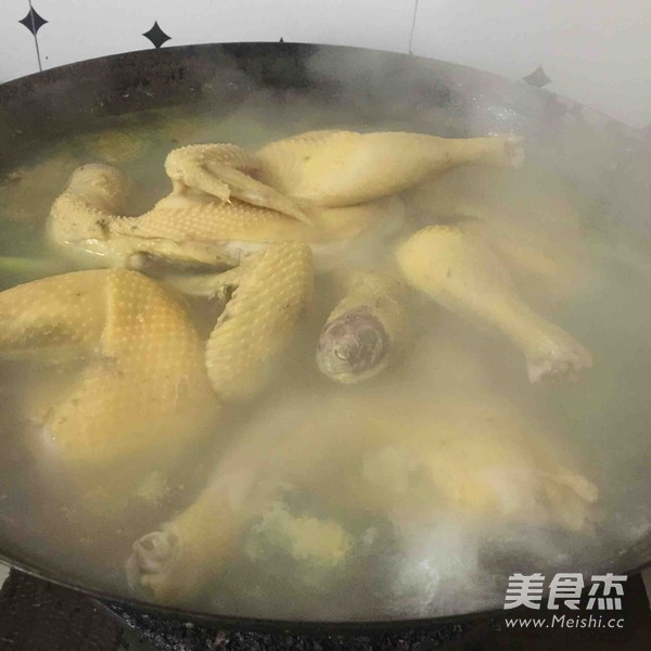 石头妈妈口水鸡的做法