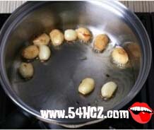 上汤<a href=/shicai/shucai/WaWaCai/index.html target=_blank><u>娃娃菜</u></a>的做法3