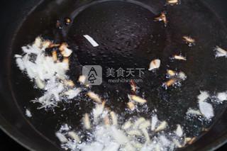 <a href=/shicai/guopin/LianZi/index.html target=_blank><u>莲子</u></a>鸡丁