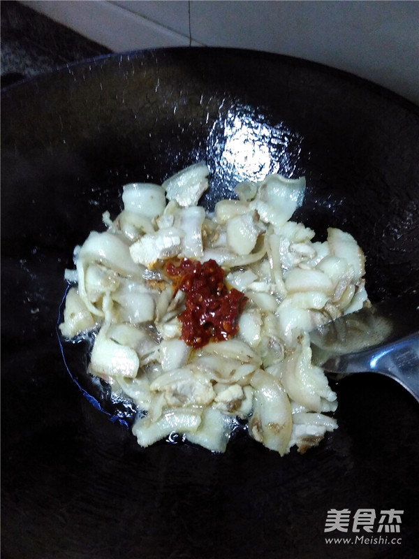 #恒大兴安<a href=/shicai/shucai/QingJiao/index.html target=_blank><u>青椒</u></a>回锅肉#的做法