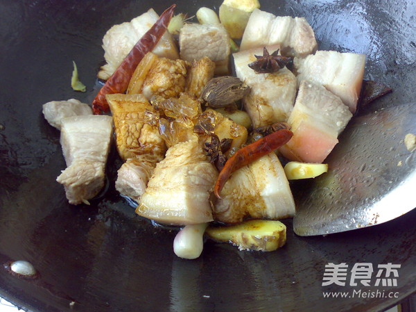 玫瑰红烧肉的做法