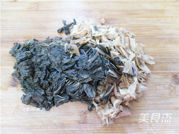 #六月鲜#菜干红烧肉的做法