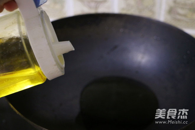 <a href=/shicai/shucai/HuLuoBo/index.html target=_blank><u>胡<a href=/shicai/shucai/LuoBo/index.html target=_blank><u>萝卜</u></a></u></a><a href=/shicai/shucai/TuDou/index.html target=_blank><u>土豆</u></a>炖<a href=/shicai/rouqin/NiuRou/index.html target=_blank><u>牛肉</u></a>的做法