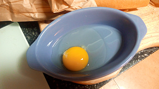 法式奶香<a href=/shicai/mimian/MianBao/index.html target=_blank><u>面包</u></a>片