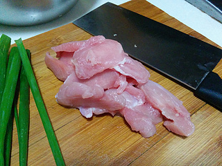 蒜烧<a href=/shicai/shuichanpin/HuangHuaYu/index.html target=_blank><u>黄花鱼</u></a>