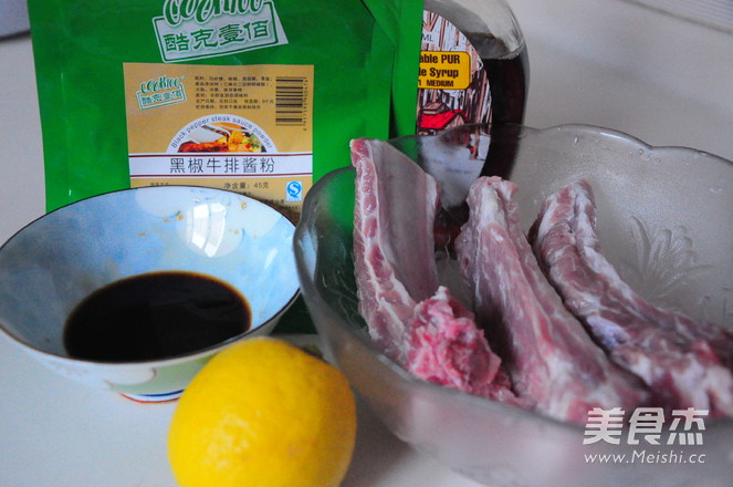 芝加哥黑椒烤<a href=/shicai/rouqin/NiuPai/index.html target=_blank><u>牛排</u></a>的做法