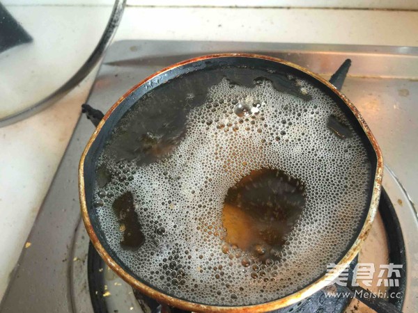 <a href=/shicai/shucai/TuDou/index.html target=_blank><u>土豆</u></a>泥<a href=/shicai/mimian/ZhiShi/index.html target=_blank><u>芝士</u></a>虾球的做法