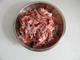 爆炒<a href=/shicai/rouqin/YangXin/index.html target=_blank><u>羊心</u></a>